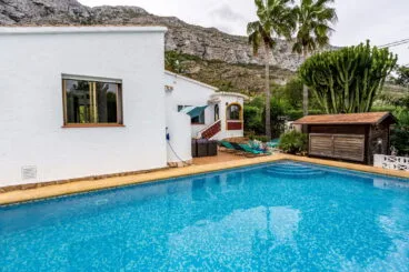 Exterior de un chalet de vacaciones en Dénia – Aguila Rent a Villa