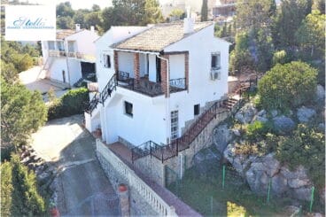 Exterior de una villa en venta en La Sella, Pedreguer – Stella Inmo Consulting
