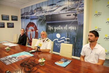 gabriel martinez en la presentacion del evento solidario