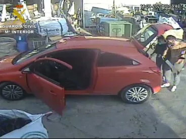 imagenes de camara de seguridad de los detenidos