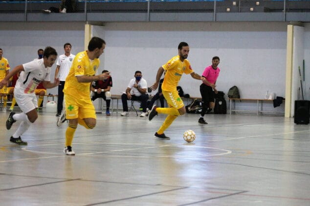 Imagen: Juanjo encarando la portería rival