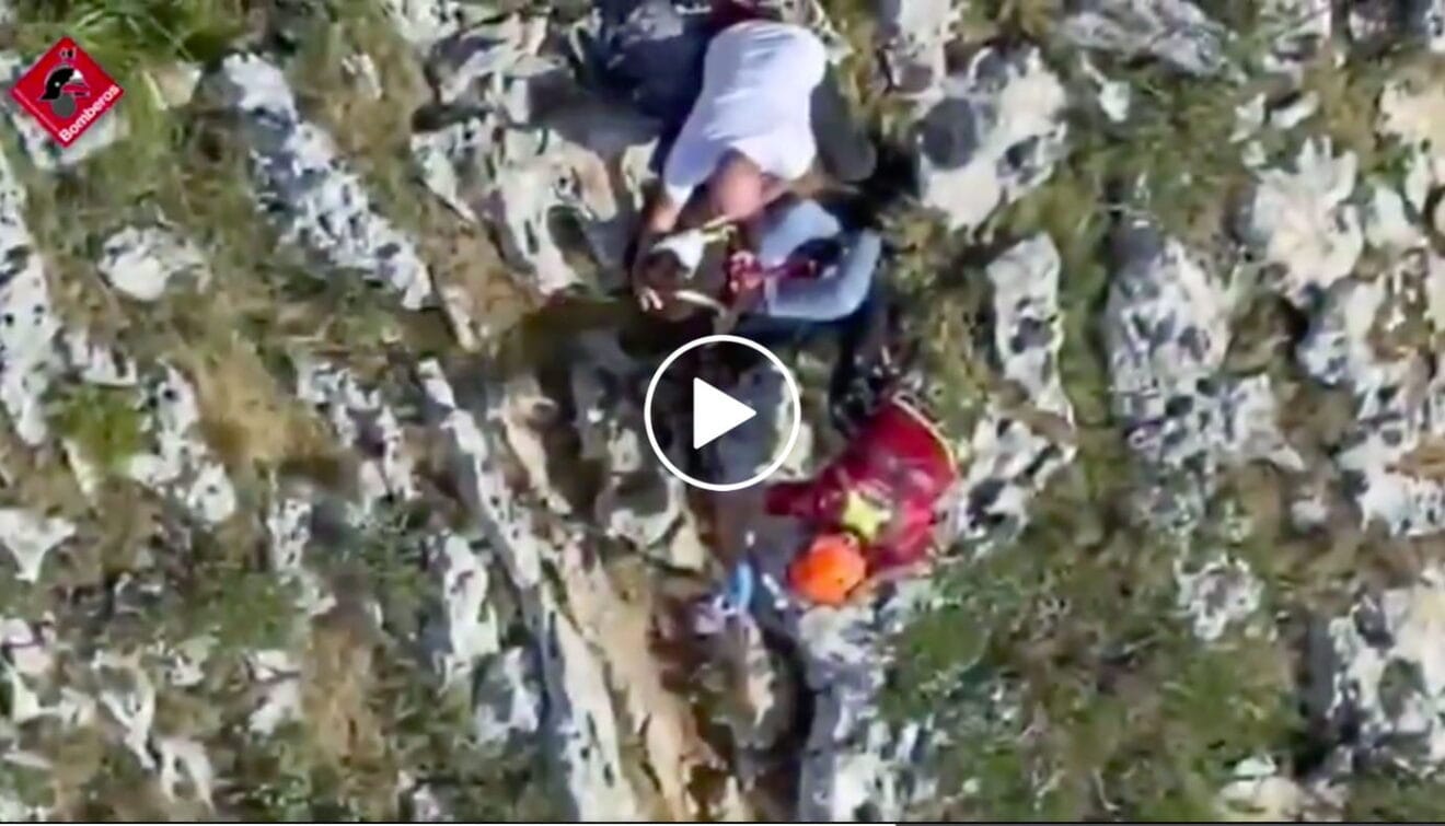 Play rescate en la Creueta de una senderista