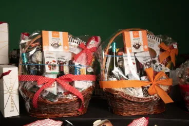 Cestas de Navidad para empresas en Dénia – Lotes Canela