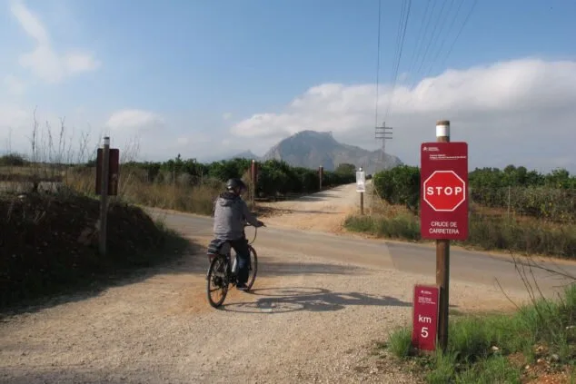 cruce de carretera via verda denia