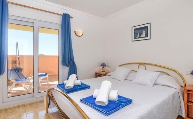 habitacion apartamento vacaciones moraira cuatro personas aguila rent a villa