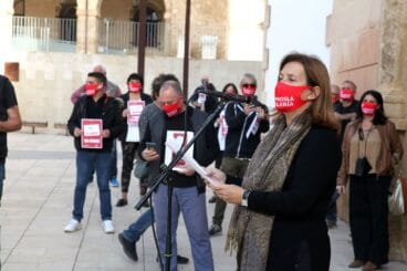 Manifestación de AEHTMA frente al ayuntamiento | Tino Calvo 03