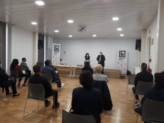 Imagen: Nuevos empleados como auxiliares COVID