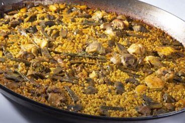 Comer paella valenciana en Dénia