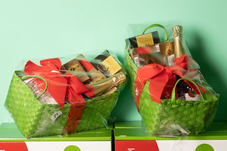 Pequeñas cestas de Navidad para empresas en Dénia - Lotes Canela
