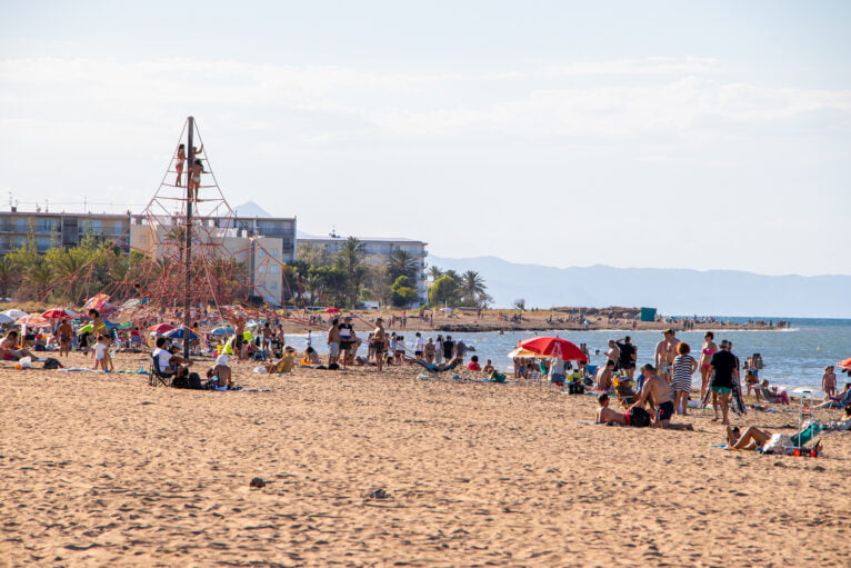 Playa de Dénia a finales de la temporada estival de 2020