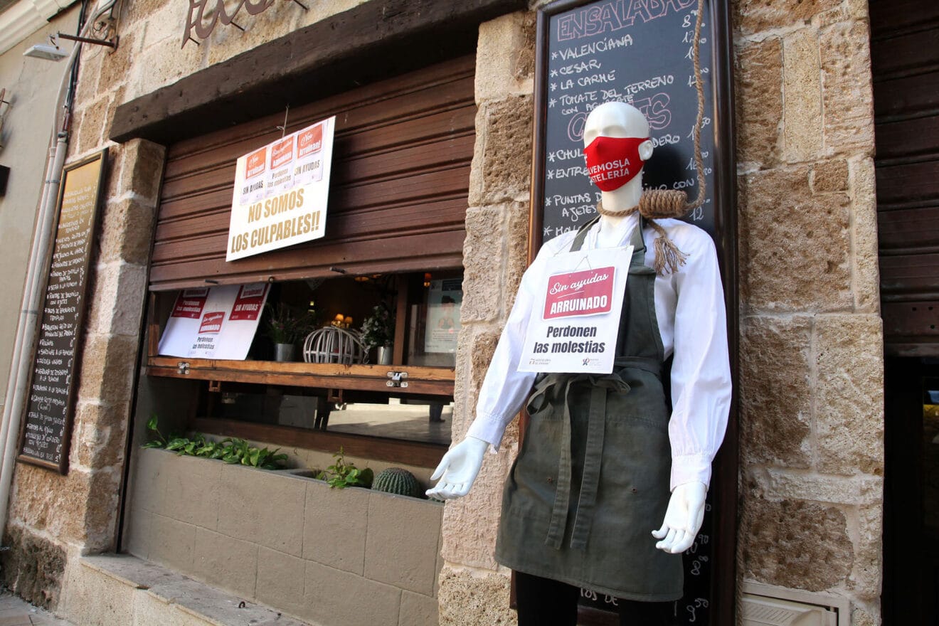 Reivindicación en uno de los locales hosteleros de Dénia