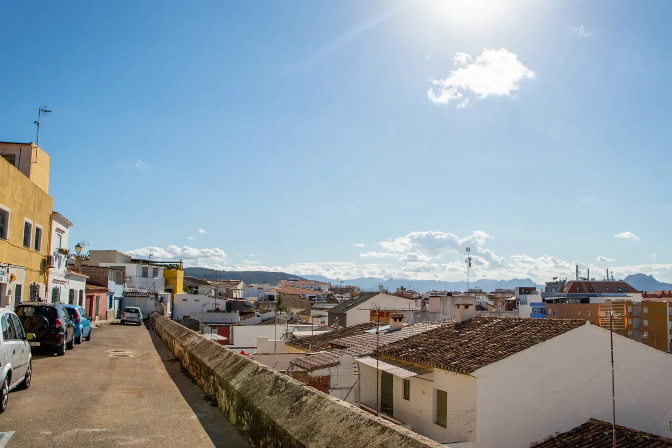 Tejados del barrio Les Roques