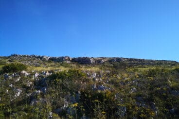 Tramo final del ascenso a la Creueta, ya se divisa al fondo
