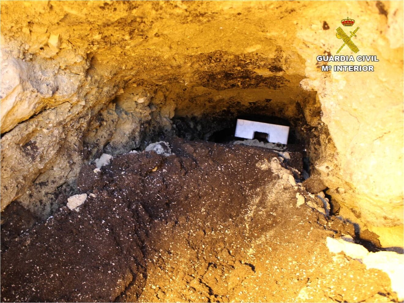 Túnel subterráneo para engancharse a la luz