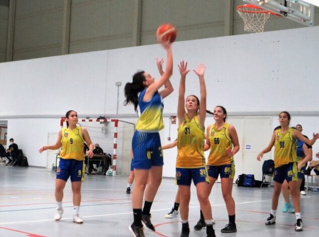 La Escuela de Básquet Dénia llega al parón navideño en clara línea ascendente 6 Imagen: Cadete femenino vence a Terralfas