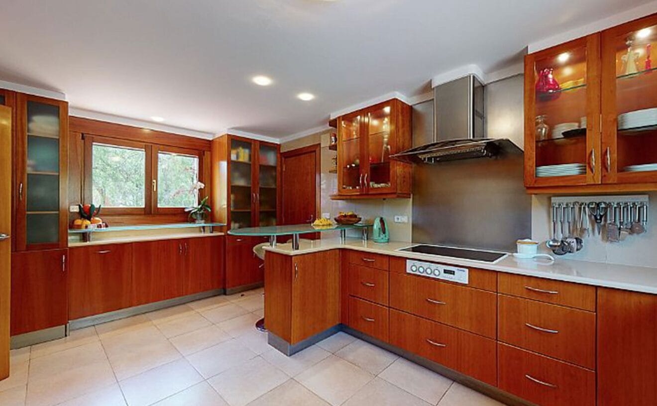 Cocina de un chalet en venta en Las Rotas en Dénia - Euroholding