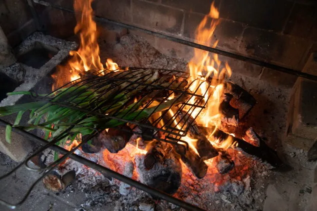 comer calcots en denia restaurante voramar