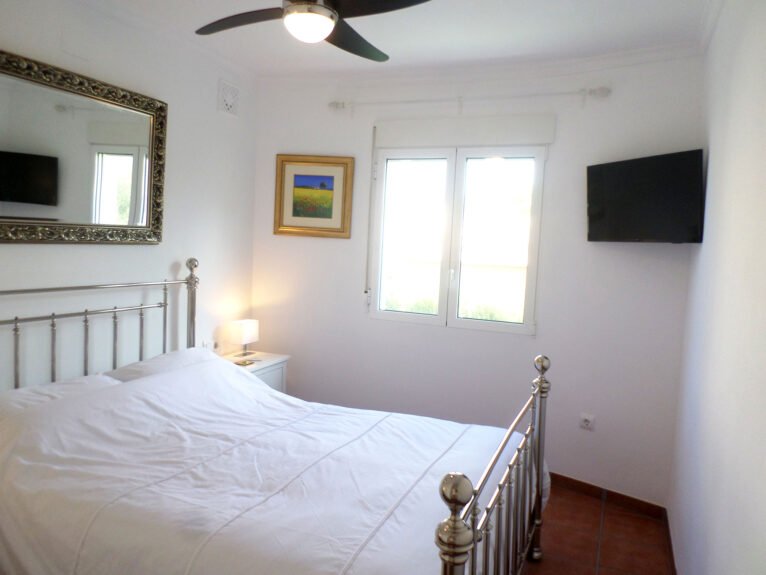 Dormitorio de un bungalow en venta en La Sella - Promociones Denia, S.L.