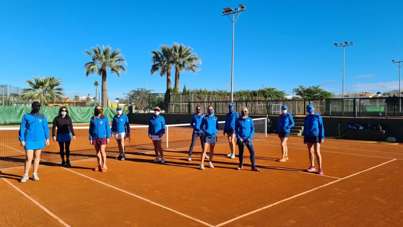 Equipo de tenis femenino de Dénia +35
