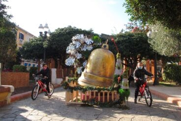 Una campana luce en la Glorieta
