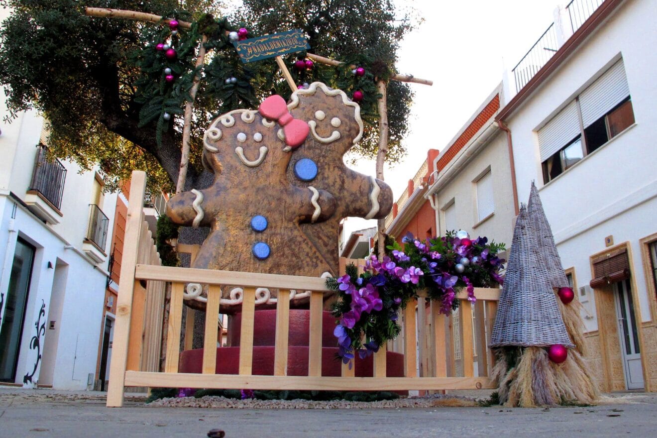 Monumento de la Plaza Marina Pineda