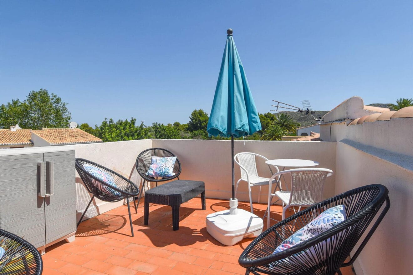 Solarium de una casa de alquiler vacacional para seis personas en Dénia - Aguila Rent a Villa