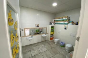 Baños adaptados para las niñas y niños – Bombonets