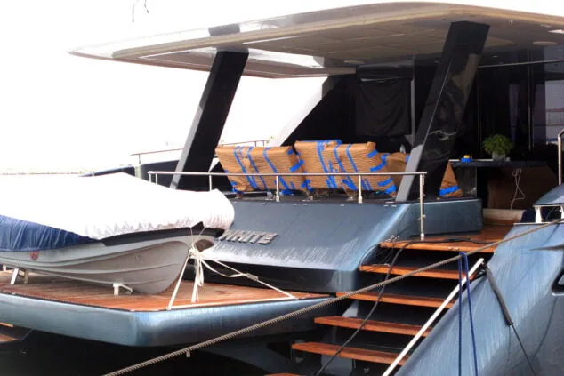 Rafa Nadal elige Dénia para reparar su lujoso catamarán 2 Imagen: El Great White atraca en Dénia