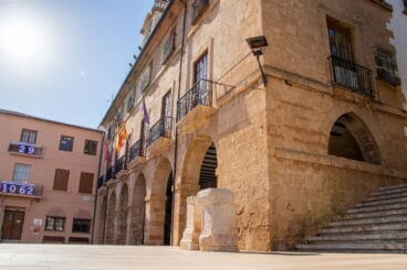 fachada del consistorio dianense