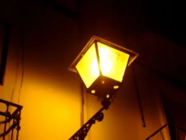 farola dianense iluminada