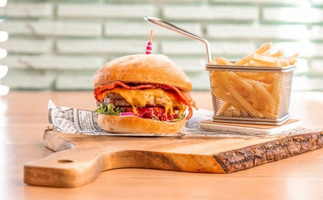 hamburguesas a domicilio o take away en javea restaurante ammos