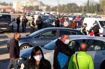 Manifestación de coches en Dénia de la hostelería 02