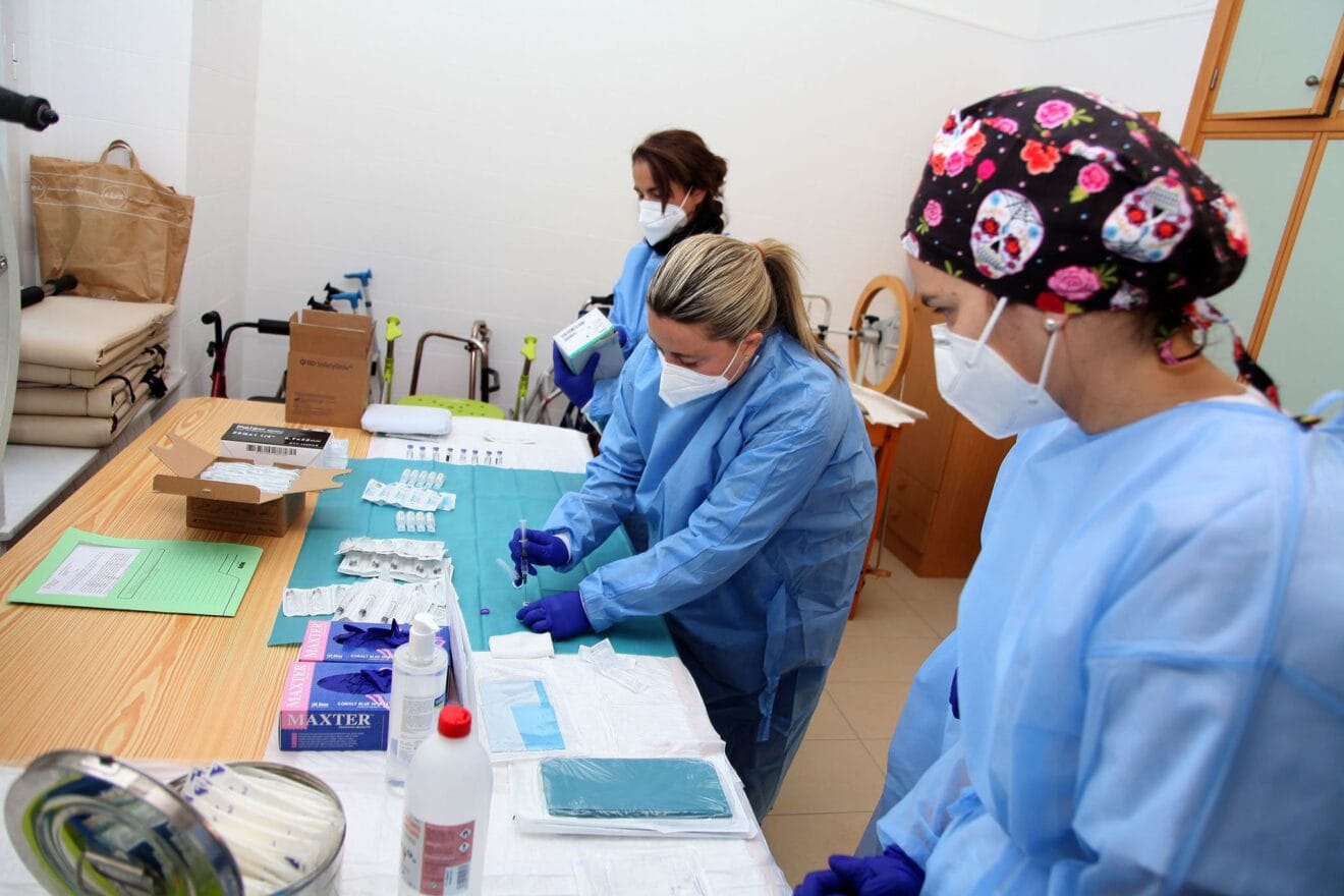 Vacunación en una residencia de Xàbia