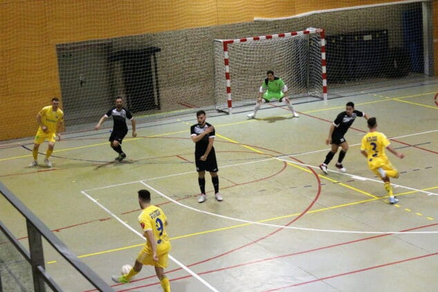 Imagen: CFS Mar Dénia frente al Barceloneta