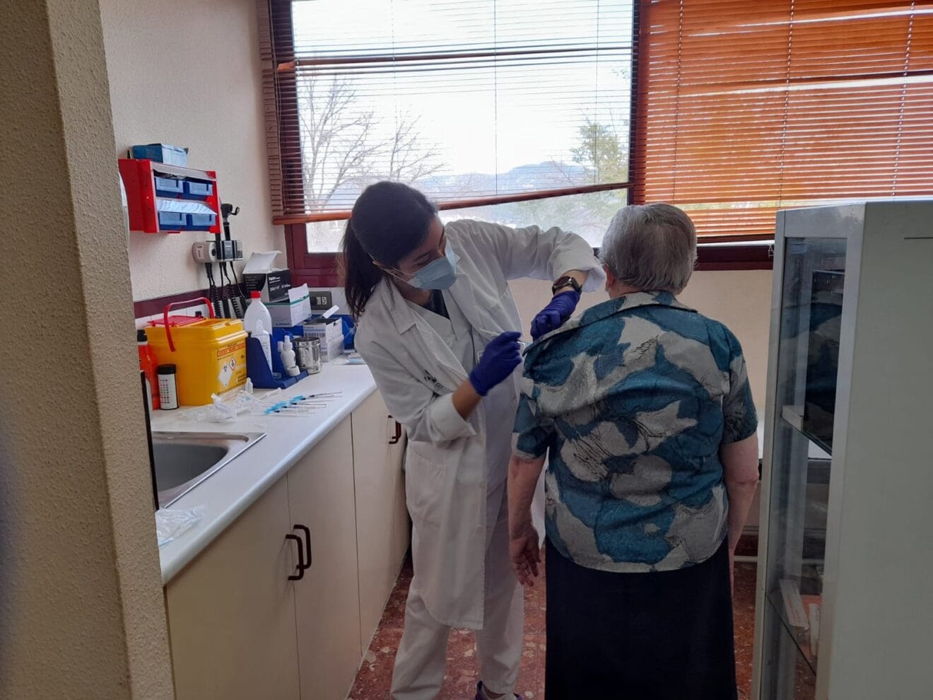 Continúa la vacunación a personal residente y sanitario que no pudo vacunarse por infección activa o nuevos ingresos en residencias