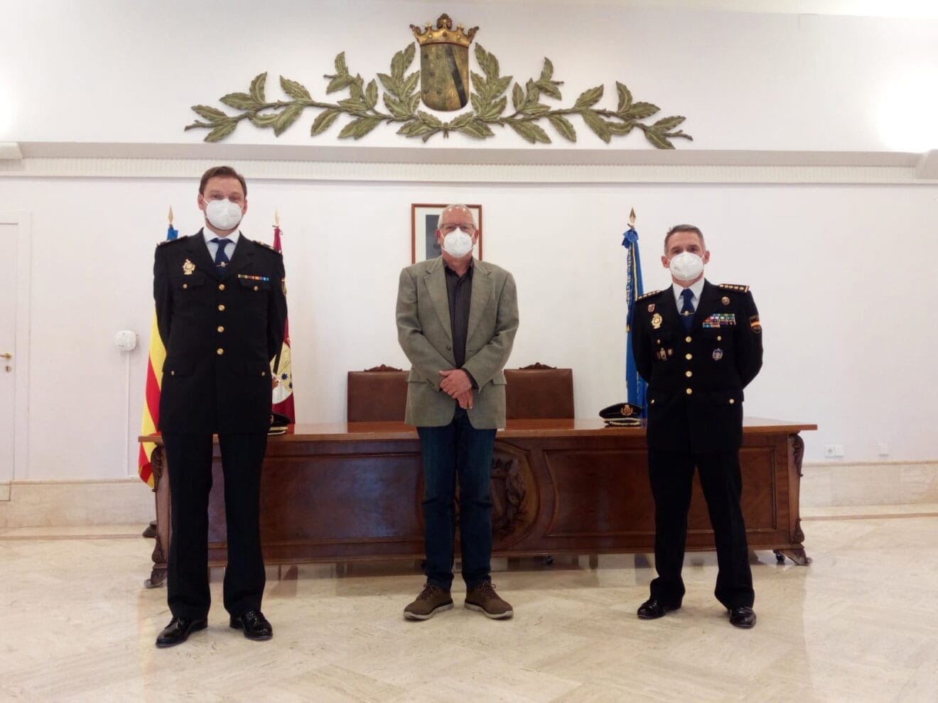 Encuentro entre Grimalt y el nuevo inspector jefe, Carlos Nieto