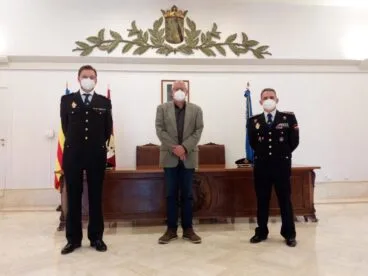 Encuentro entre Grimalt y el nuevo inspector jefe, Carlos Nieto