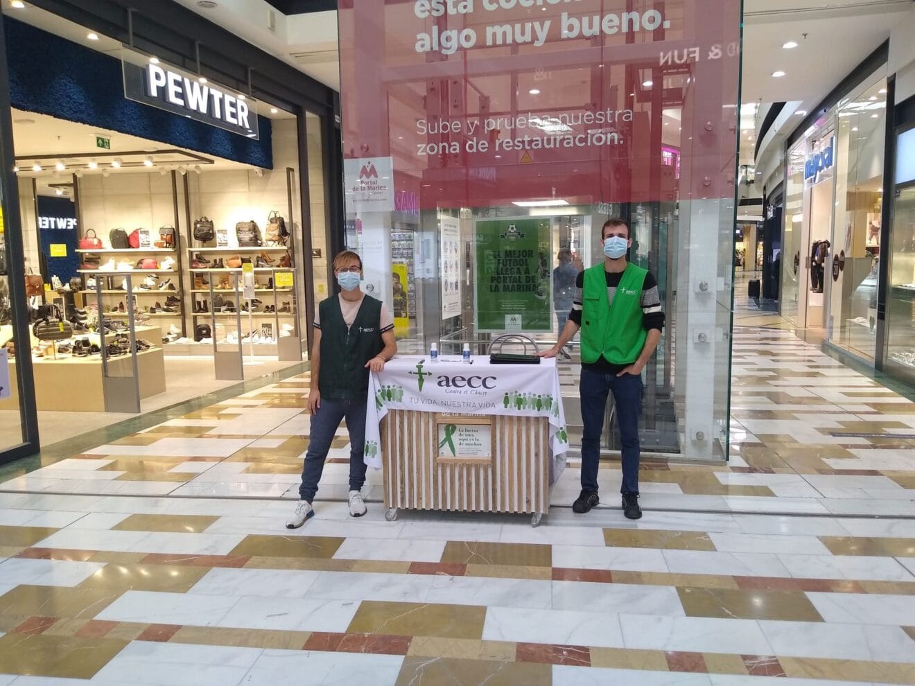 Espacio solidario para asociaciones en Portal de la Marina