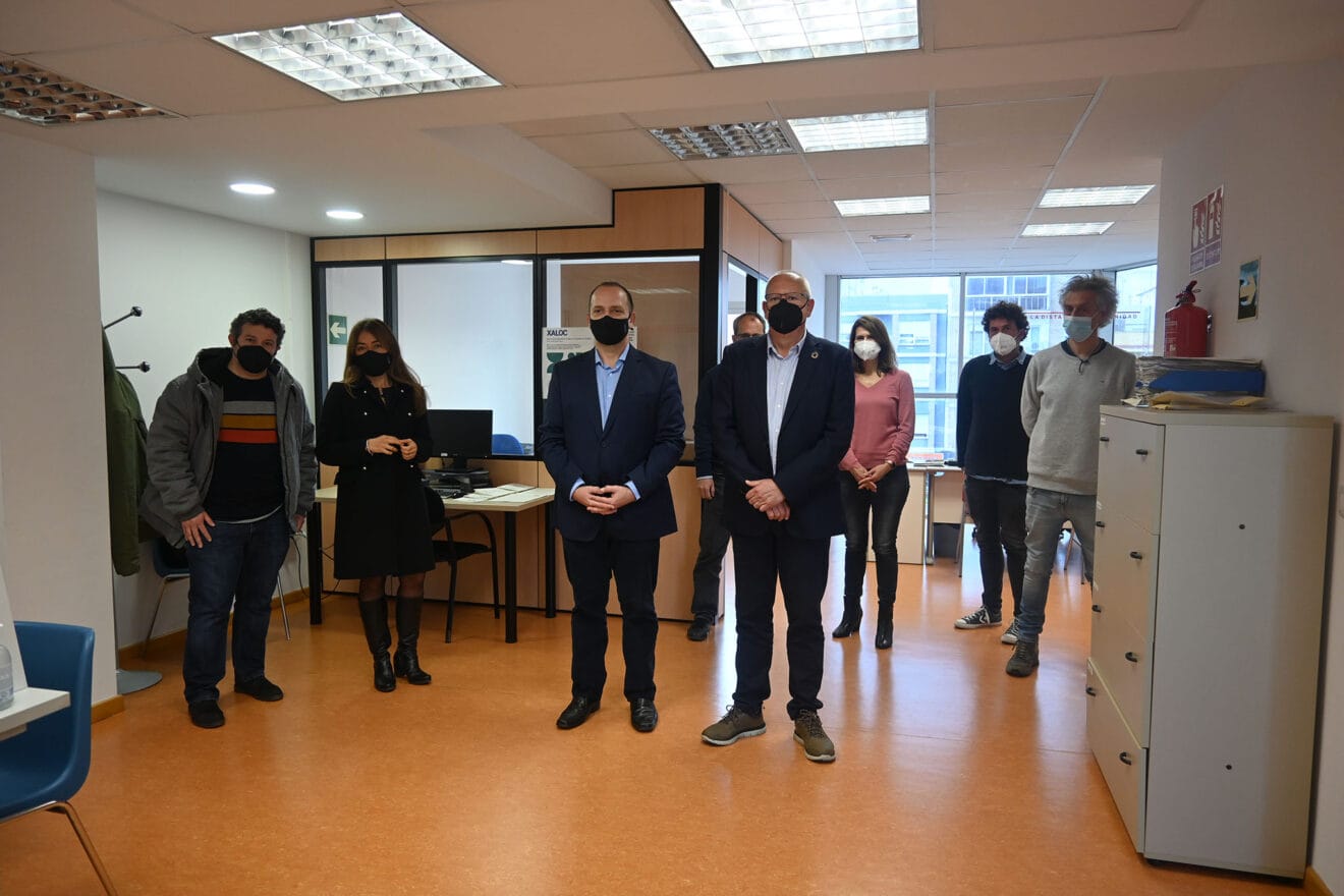 Martínez Dalmau destaca %22la cercanía y facilidades%22 que ofrece el servicio de ventanilla única de la primera oficina de vivienda de la red Xaloc en la Comunitat