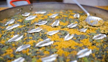 Paella de boquerones en Gastropaella