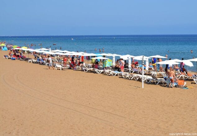 Imagen: Playa de Les Bovetes Dénia