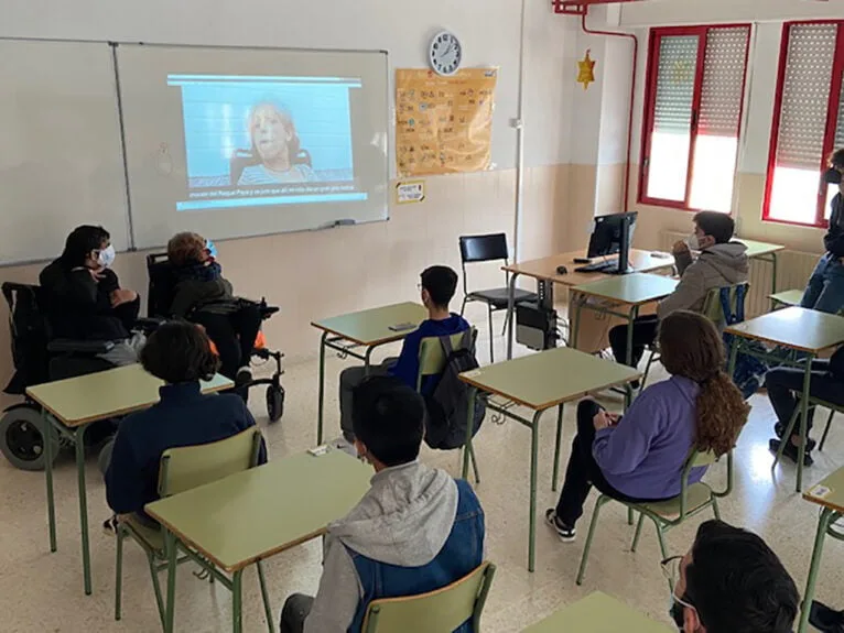 Condenados al Bordillo en centros educativos