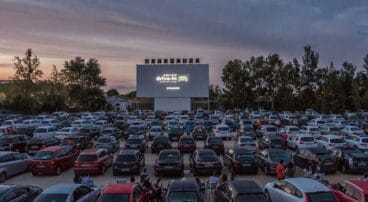 Espectadores en una sesión del autocine Drive in