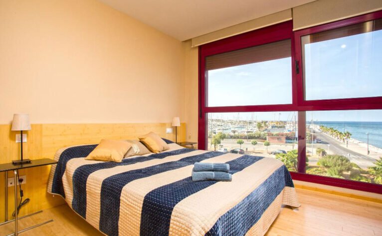 Habitación de un apartamento moderno de vacaciones en Dénia - Quality Rent a Villa