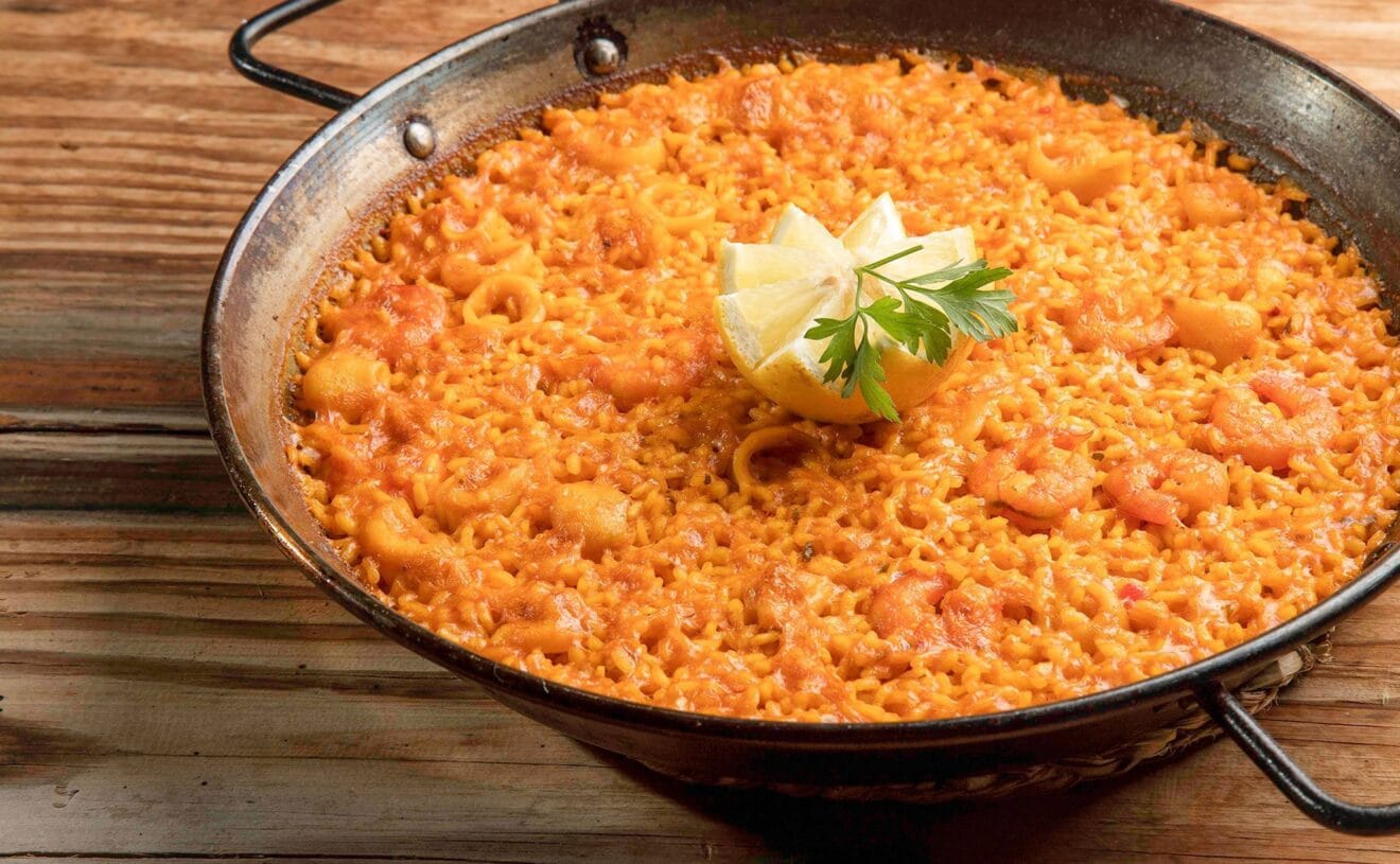 Paella de pescado - Arrozes