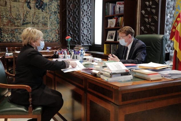 La Comunitat Valenciana apuesta por mantener las restricciones durante las vacaciones de Semana Santa en cuanto a movilidad 1 Imagen: Reunión entre Ximo Puig y la consellera Ana Barceló