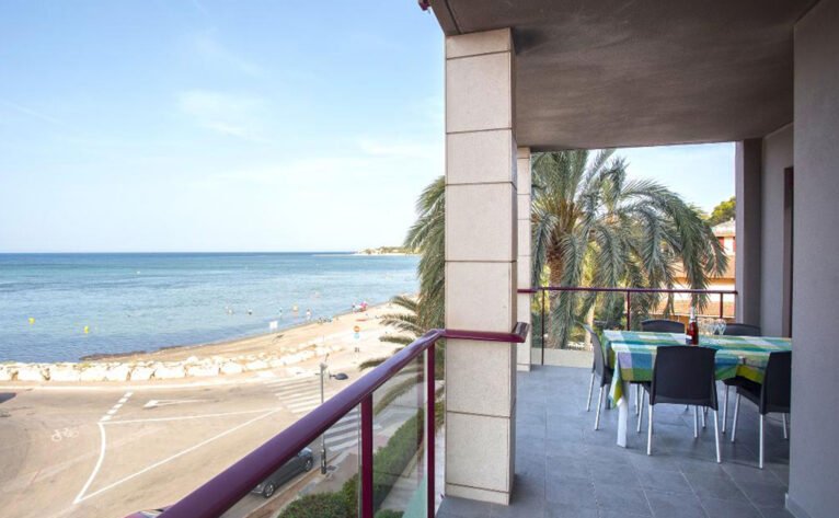 Vistas de un apartamento moderno de vacaciones en Dénia - Quality Rent a Villa