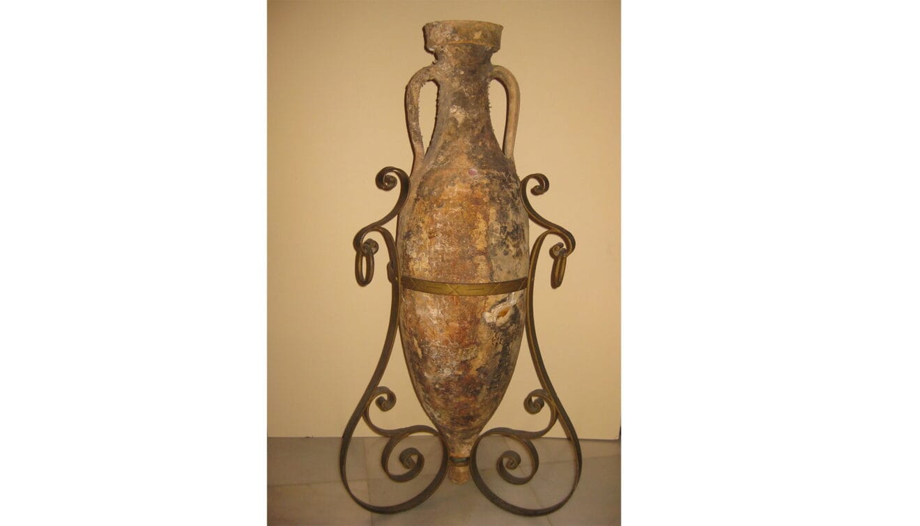 Ánfora donada a Dénia