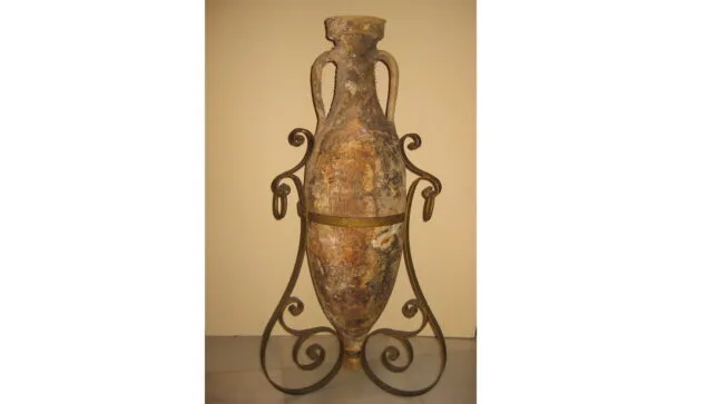 Imagen: Ánfora donada a Dénia