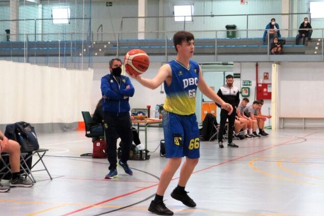 Buenos resultados de los equipos de la escuela de Baloncesto de Dénia en la reanudación de las competiciones 11 Imagen: Cadete masculino pierde en Benidorm